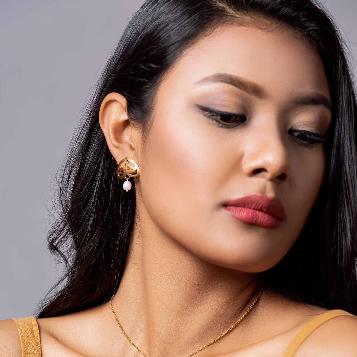 Teen Patte Pearly Earrings
