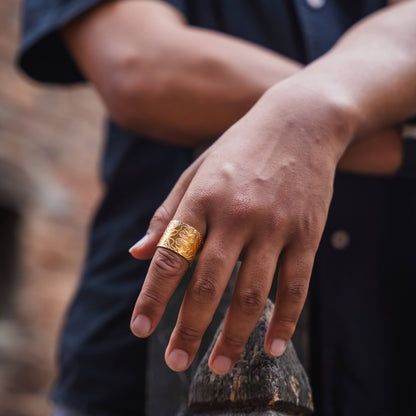 Qasra Ring