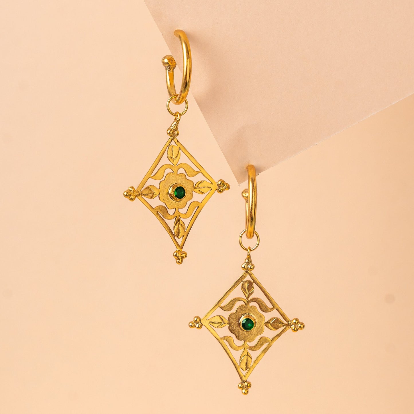 Bella Hoops