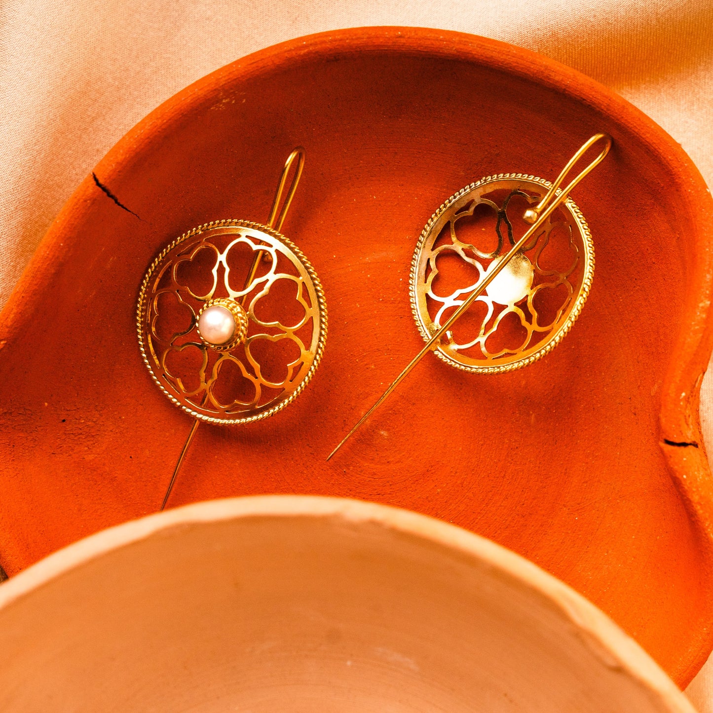 Manira Earcuff