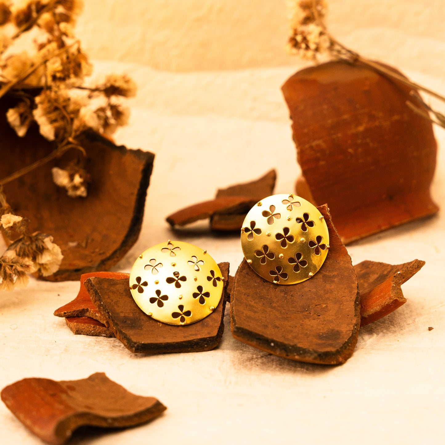 Akhi Jhyali Earring