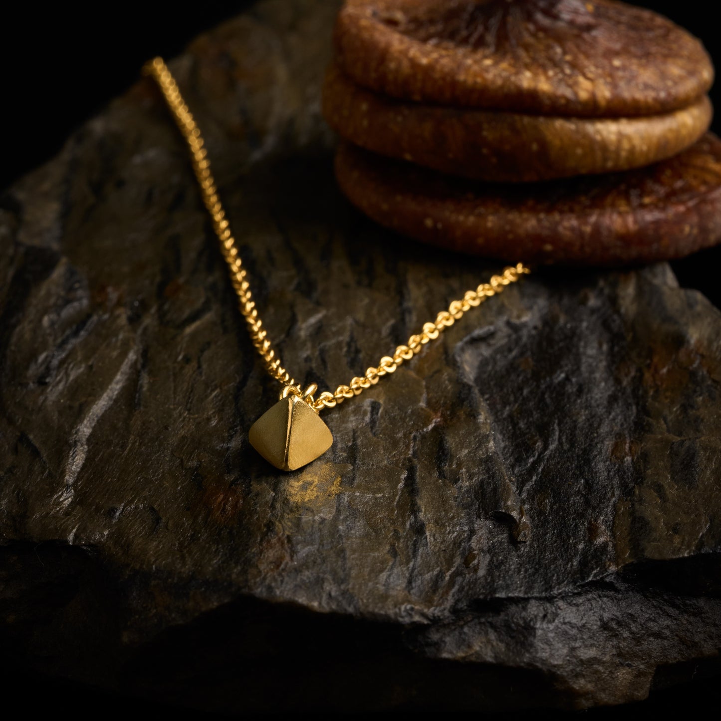 The Horizon Necklace