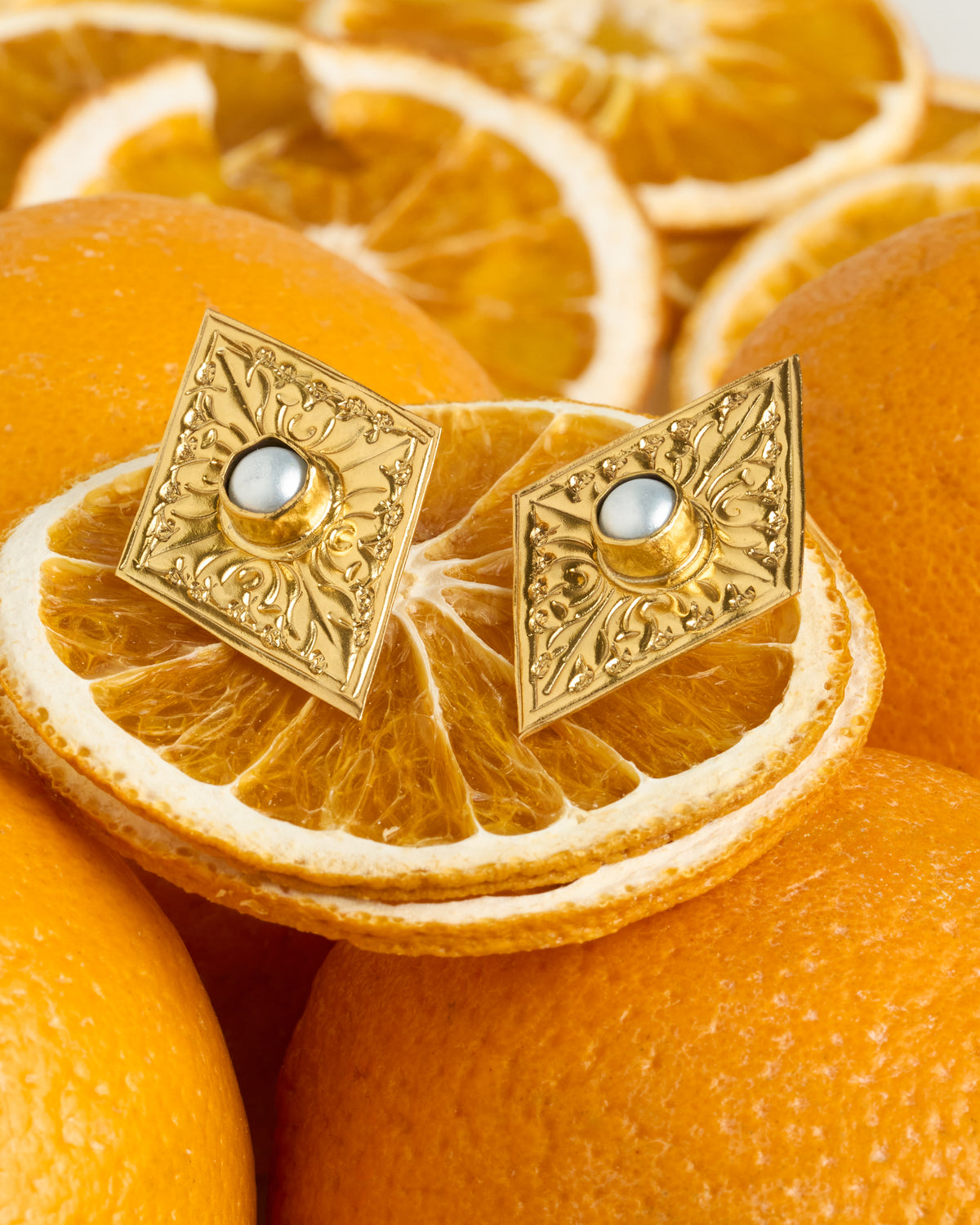 Patan Dhoka Pearl Earring